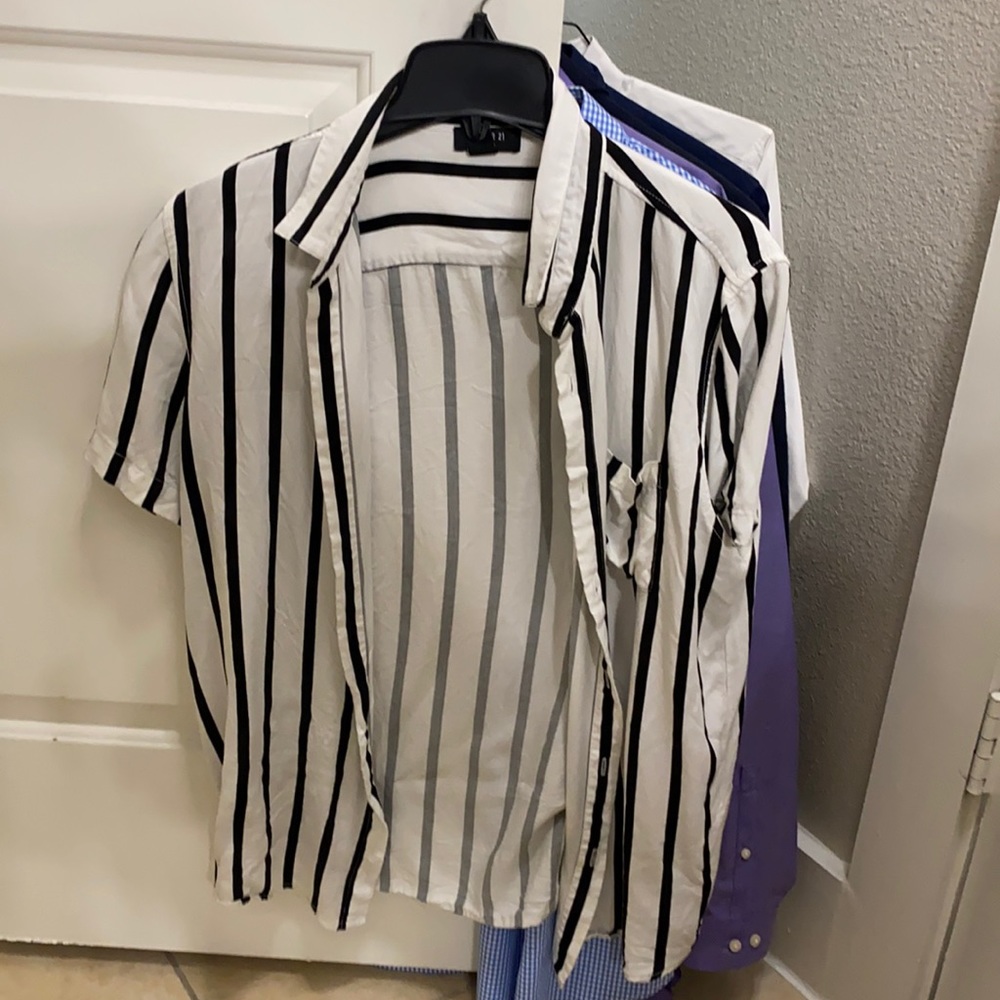 Contemporary short sleeve dress shirt - Black & White Stripe